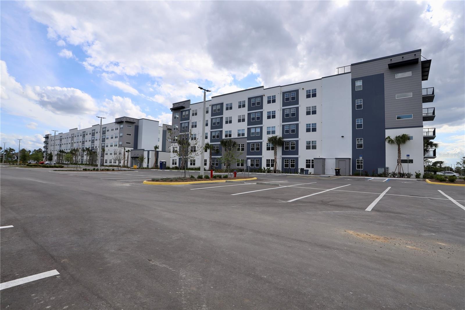 5579 MILLENIA PARK BLVD, #301, Orlando, FL 32839 5579 MILLENIA PARK BLVD, #301, Orlando, FL 32839