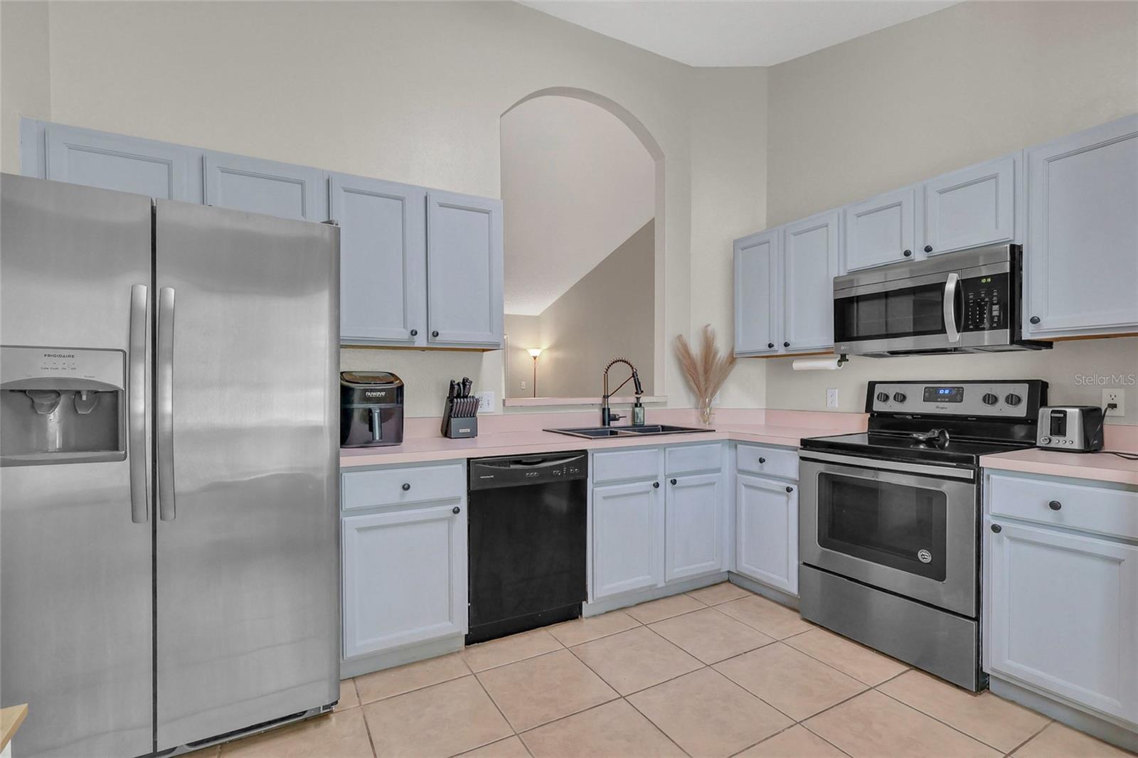 416 PINE LAKE VIEW DRIVE, Davenport, FL 33837