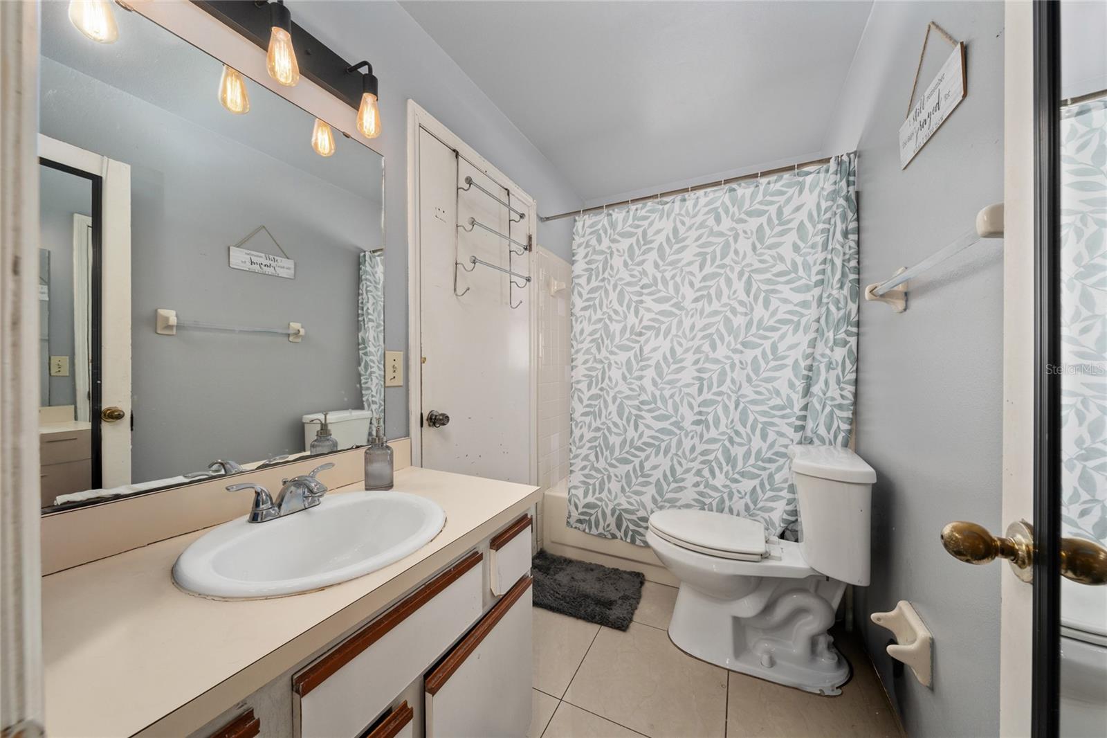 2062 TROPIC BAY COURT, Orlando, FL 32807