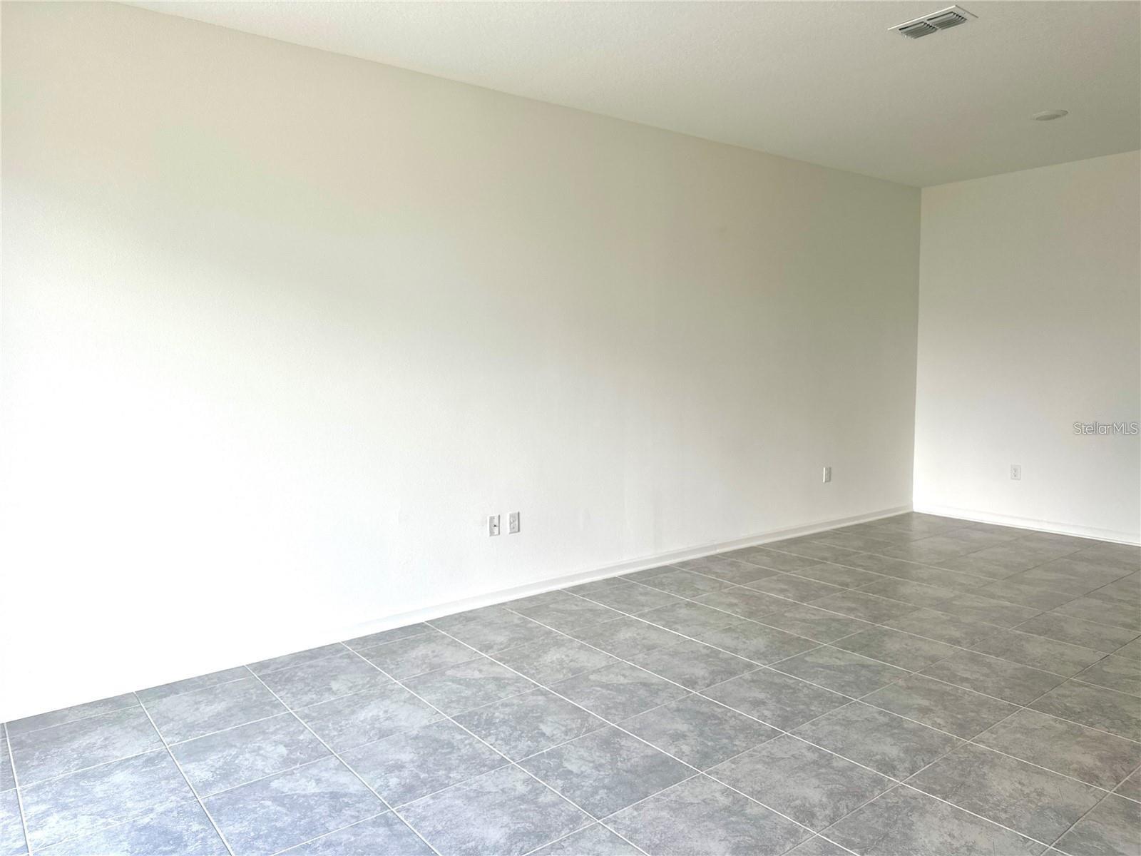 2432 SKYLINE LOOP, Poinciana, FL 34758