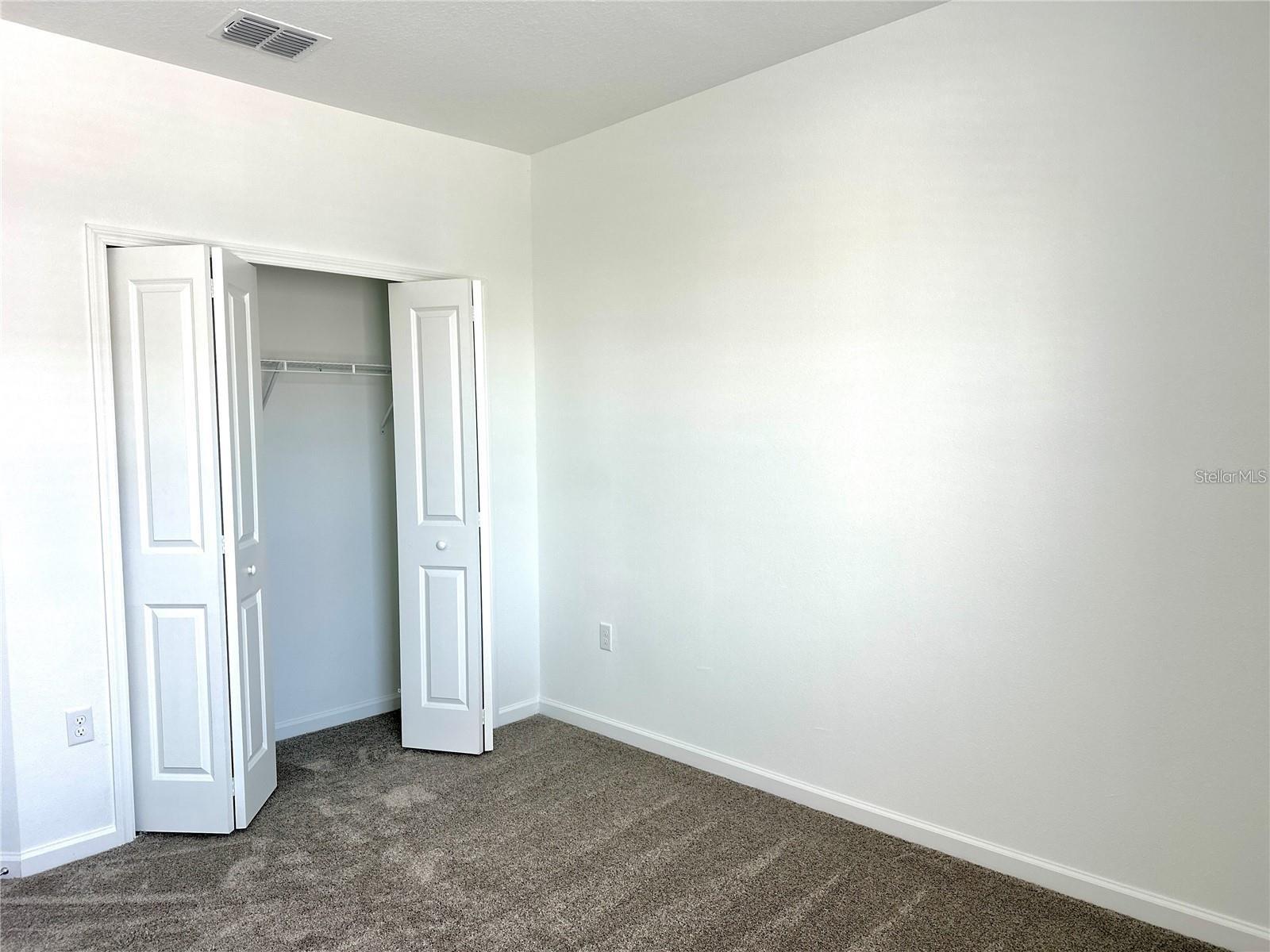2432 SKYLINE LOOP, Poinciana, FL 34758