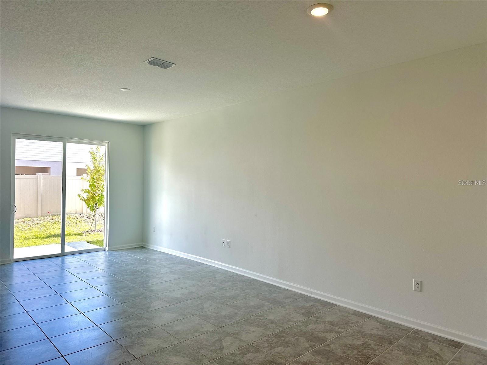 2432 SKYLINE LOOP, Poinciana, FL 34758