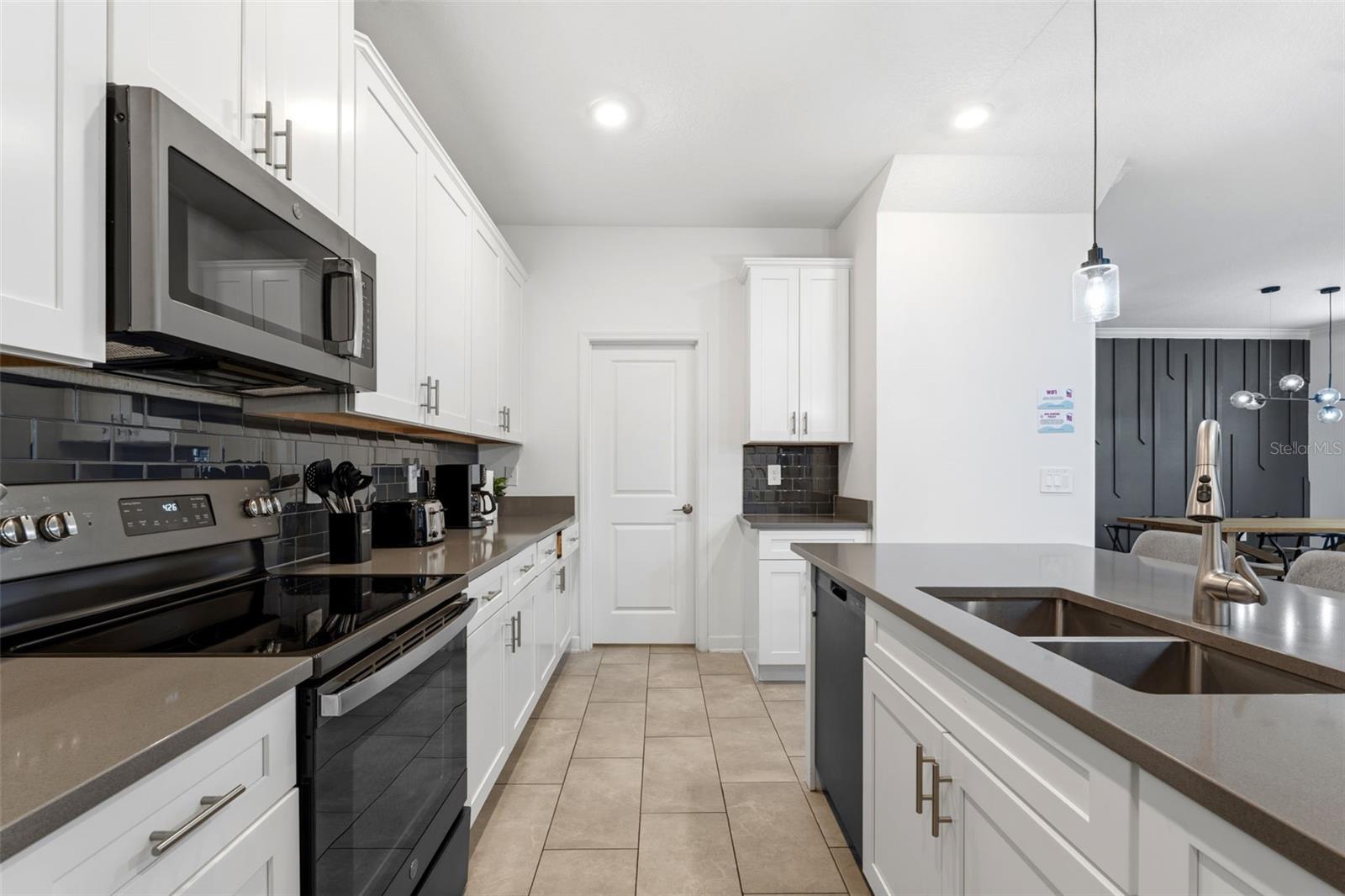 9143 SOMMERSET HILLS DRIVE, Davenport, FL 33896