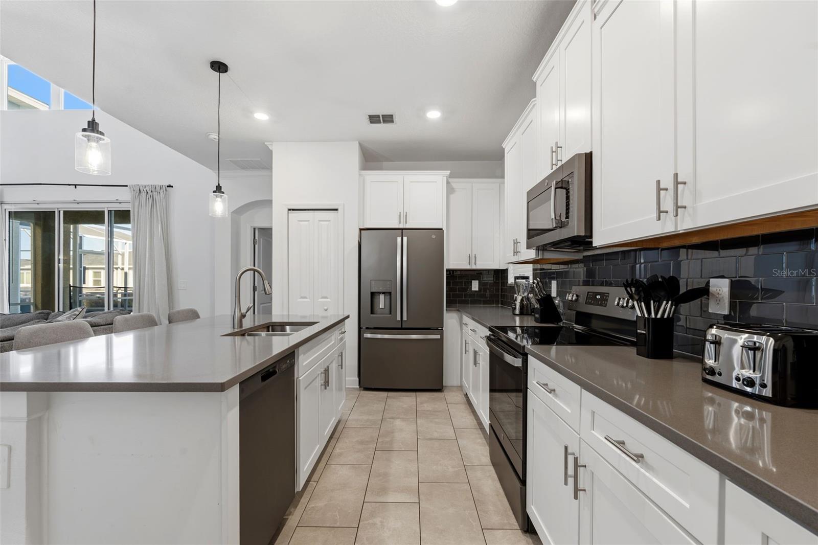 9143 SOMMERSET HILLS DRIVE, Davenport, FL 33896