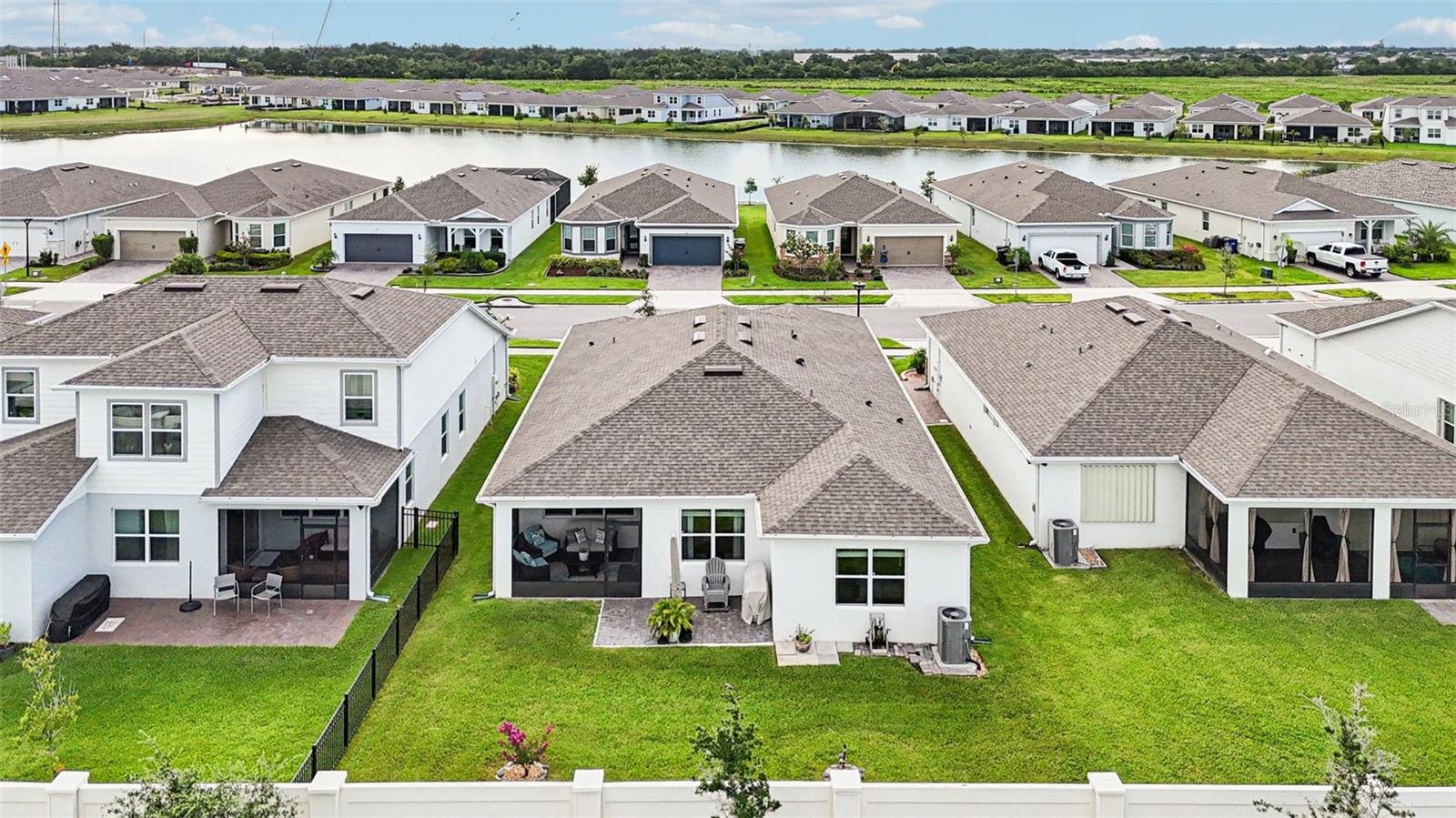 2015 SPRING SHOWER CIRCLE, Kissimmee, FL 34744