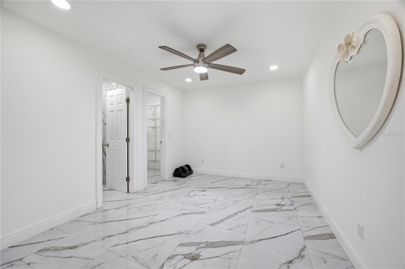 712 VIRGINIA LANE, Apopka, FL 32703