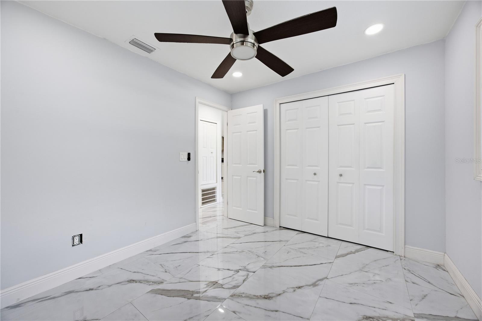 712 VIRGINIA LANE, Apopka, FL 32703