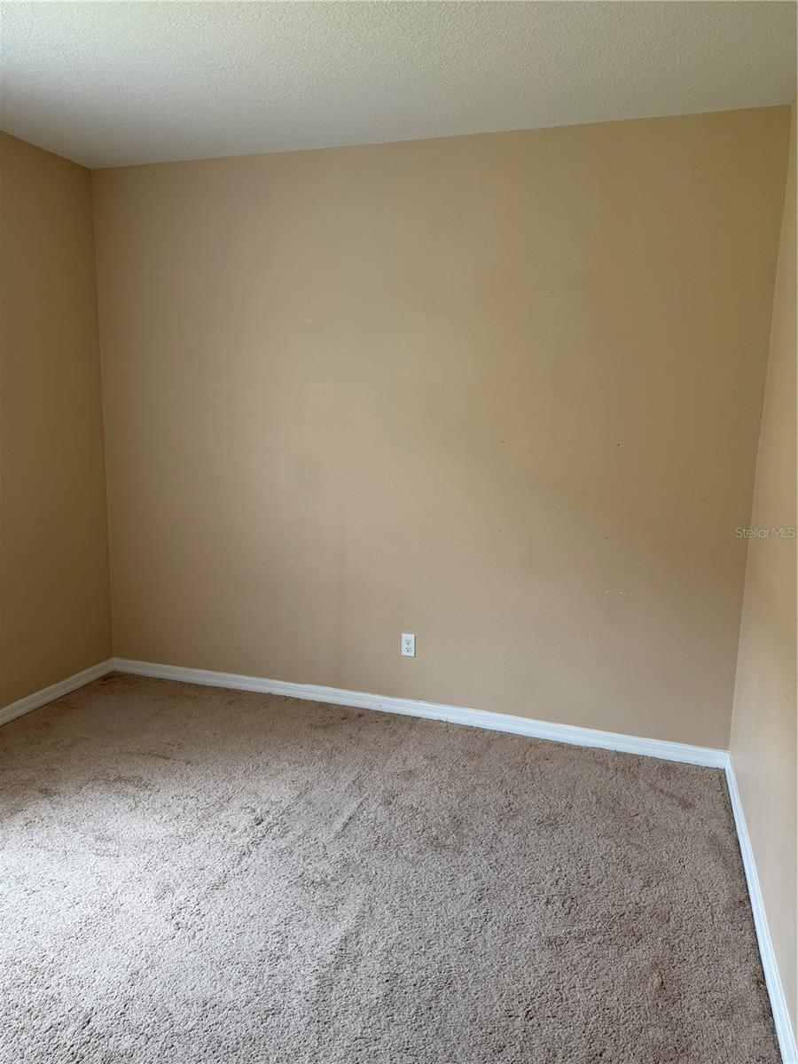 1211 KNOLLWOOD DRIVE, Davenport, FL 33837