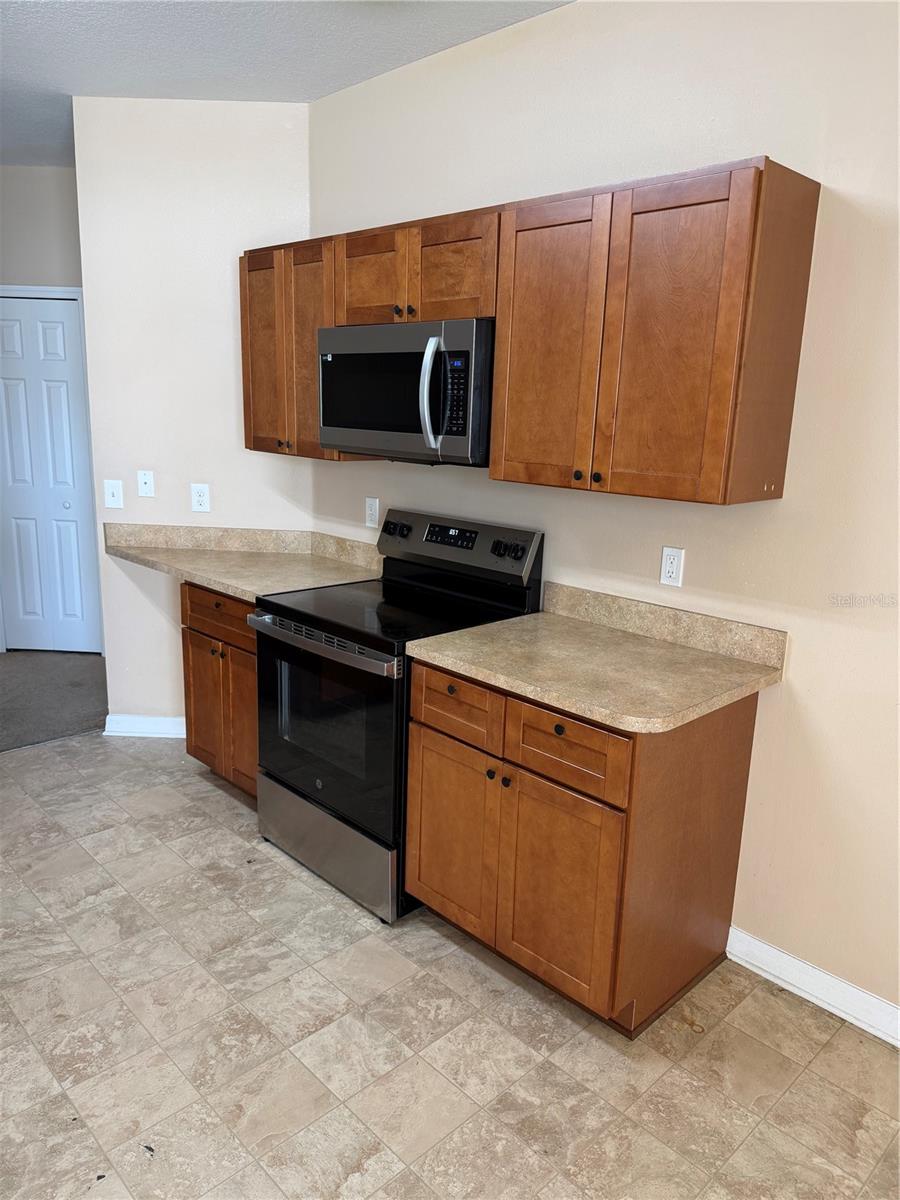 1211 KNOLLWOOD DRIVE, Davenport, FL 33837 1211 KNOLLWOOD DRIVE, Davenport, FL 33837