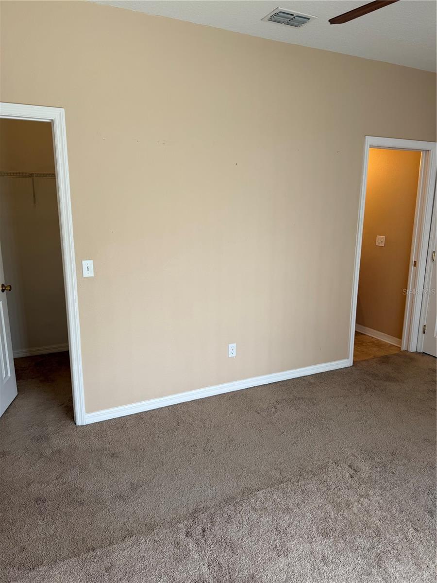 1211 KNOLLWOOD DRIVE, Davenport, FL 33837