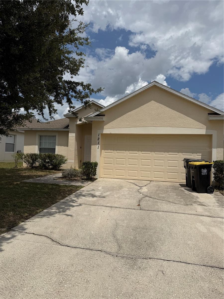1211 KNOLLWOOD DRIVE, Davenport, FL 33837 1211 KNOLLWOOD DRIVE, Davenport, FL 33837
