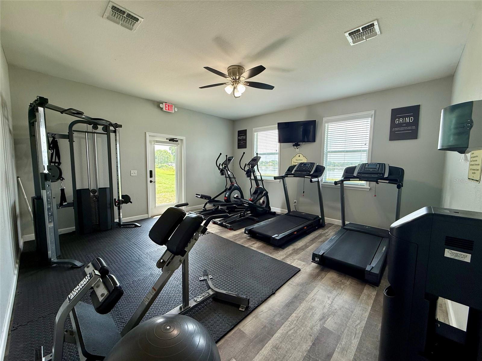 2403 WILLOW WAY, Winter Haven, FL 33881