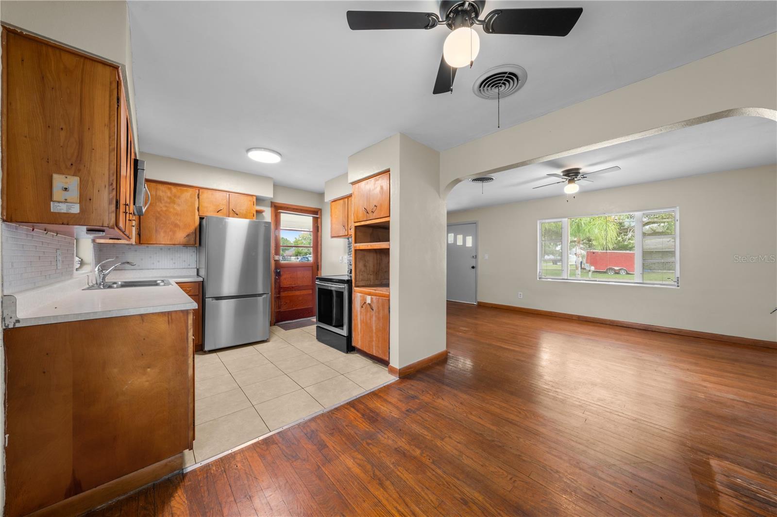 1400 CAROLINA AVE, St Cloud, FL 34769