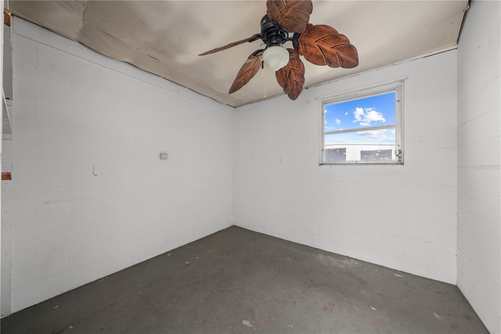 1400 CAROLINA AVE, St Cloud, FL 34769