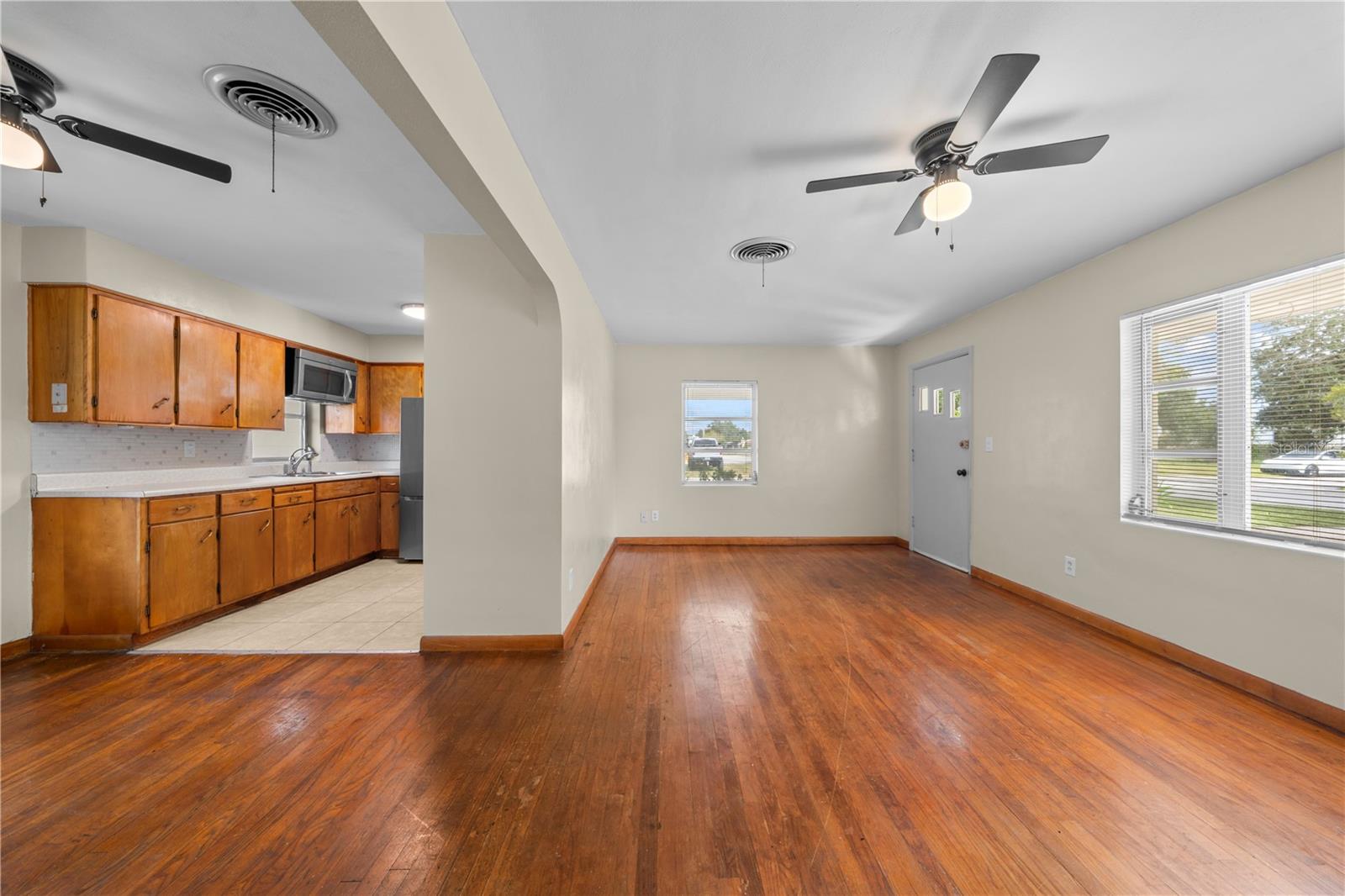 1400 CAROLINA AVE, St Cloud, FL 34769