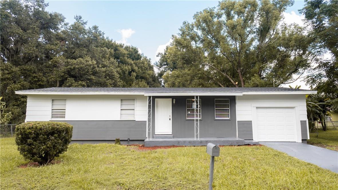 215 S FRENCH AVENUE, Fort Meade, FL 33841