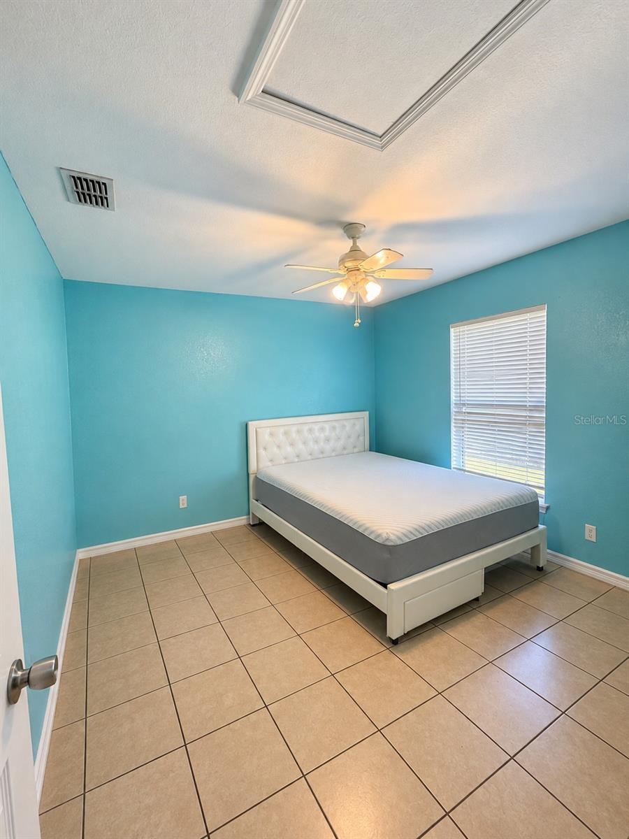 guest bedroom