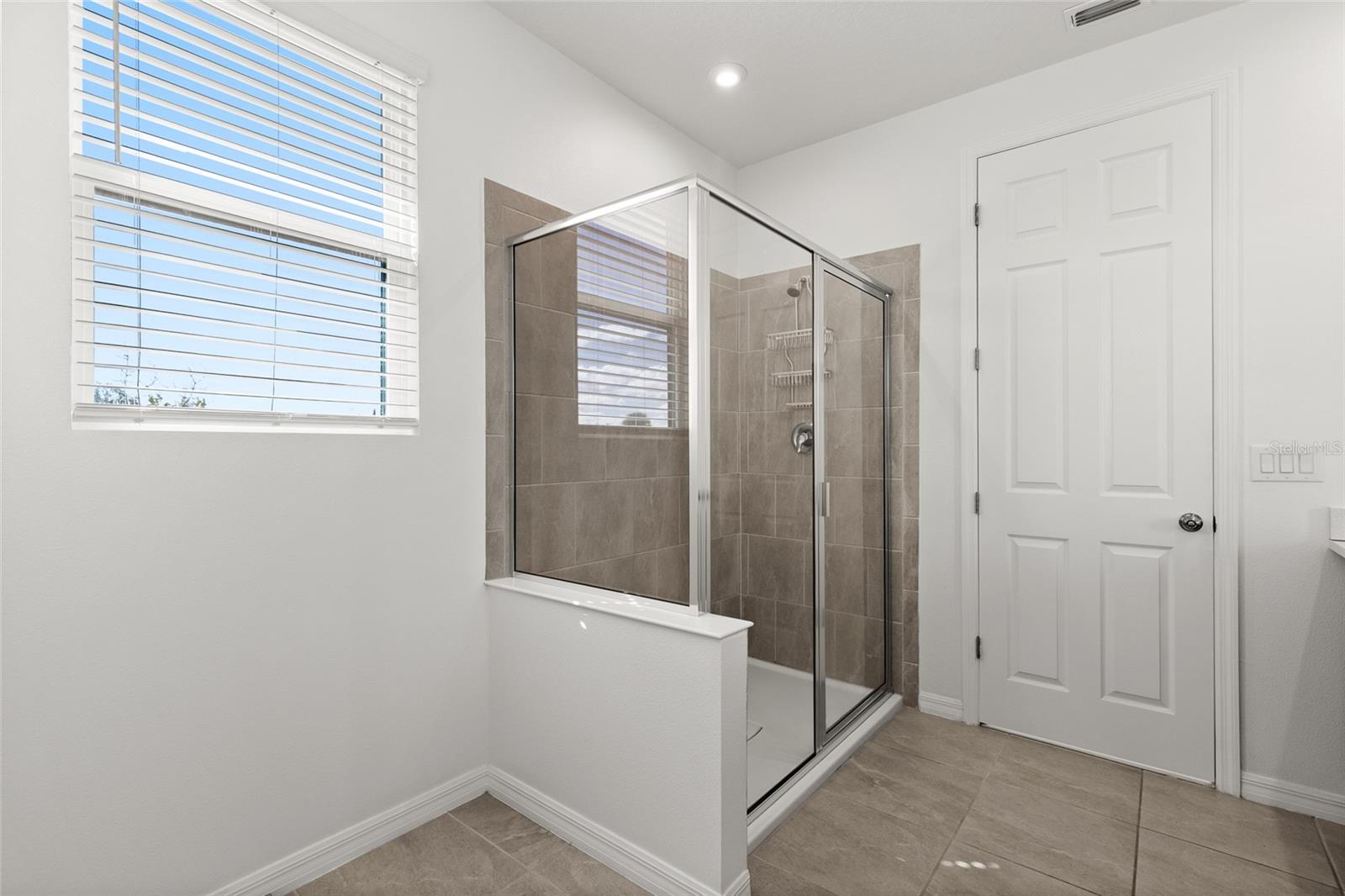 2530 AVIAN LOOP, Kissimmee, FL 34741