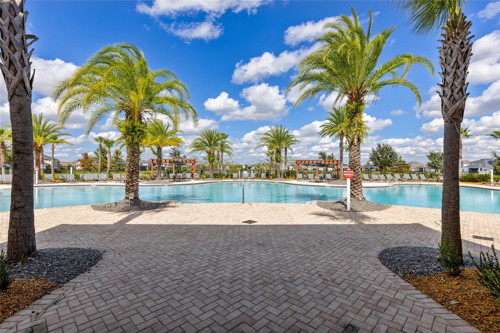 2530 AVIAN LOOP, Kissimmee, FL 34741
