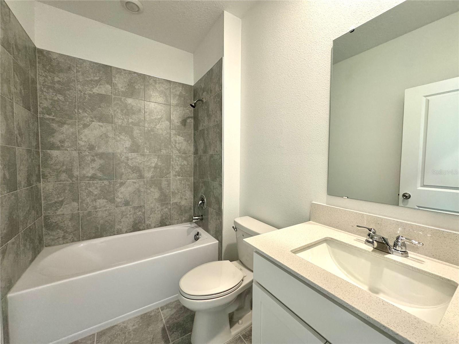 106 NINE IRON DRIVE, Davenport, FL 33896