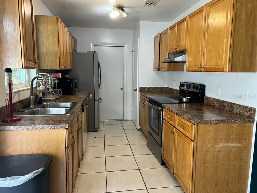12849 MONTANA WOODS LANE, Orlando, FL 32824 12849 MONTANA WOODS LANE, Orlando, FL 32824
