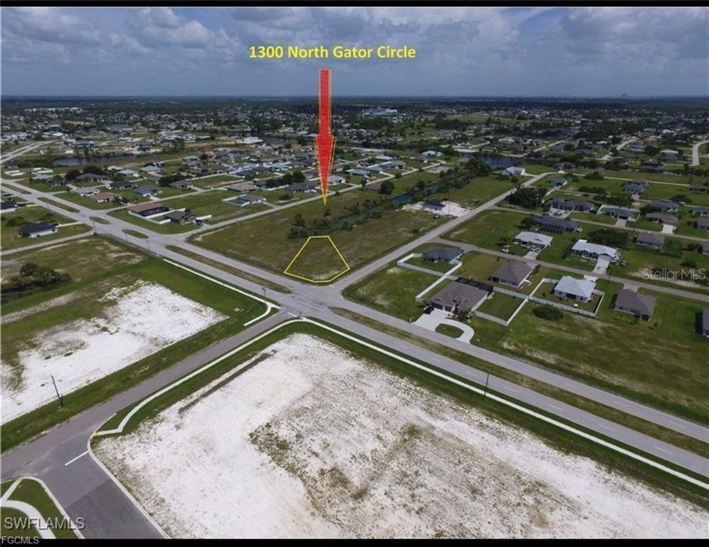 1300 N GATOR CIRCLE, Cape Coral, FL 33909
