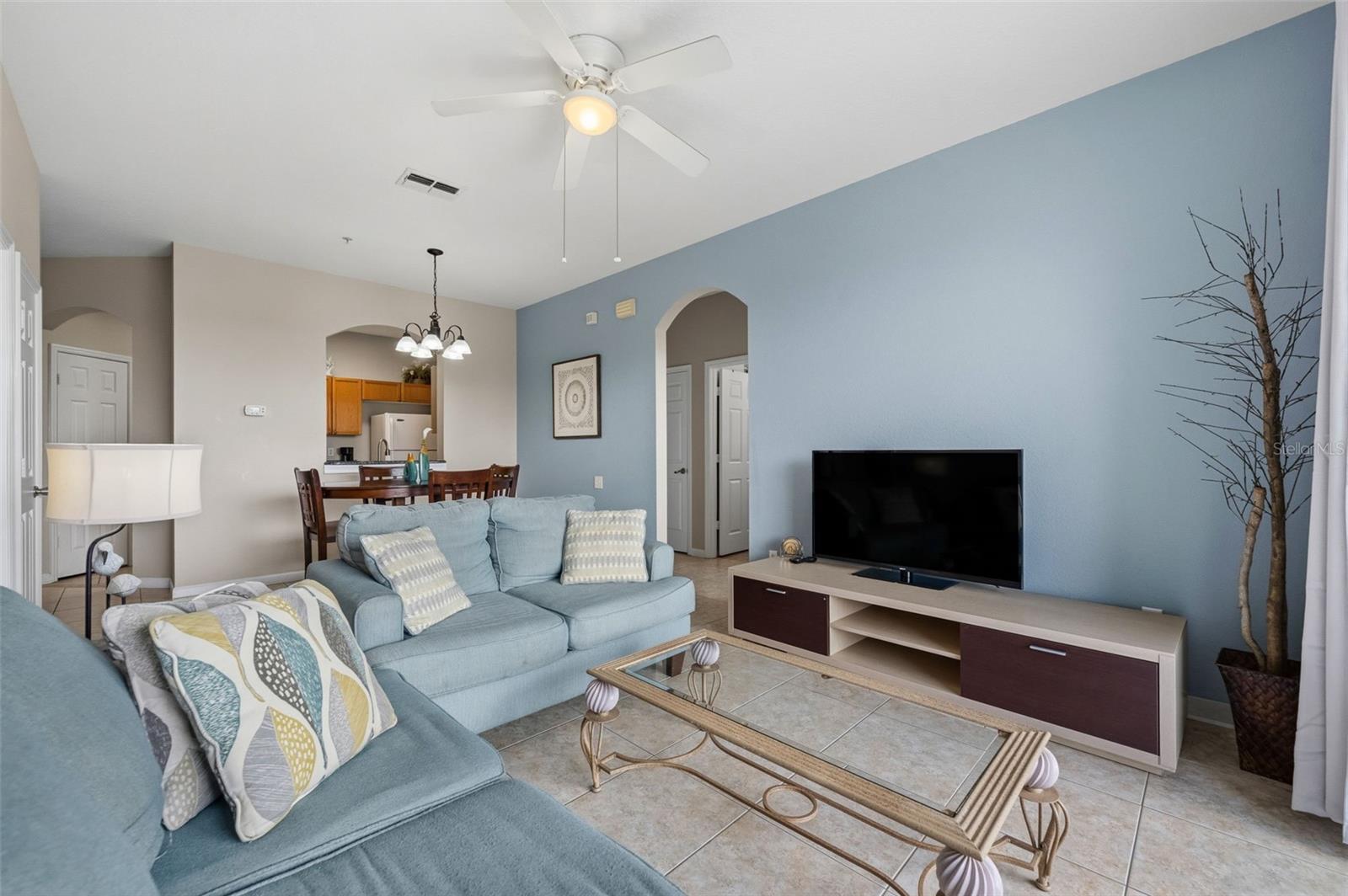 8105 COCONUT PALM WAY, #303, Kissimmee, FL 34747