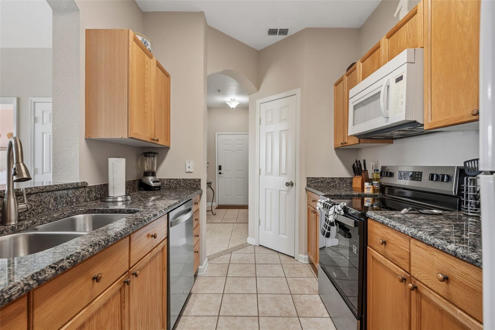 8105 COCONUT PALM WAY, #303, Kissimmee, FL 34747