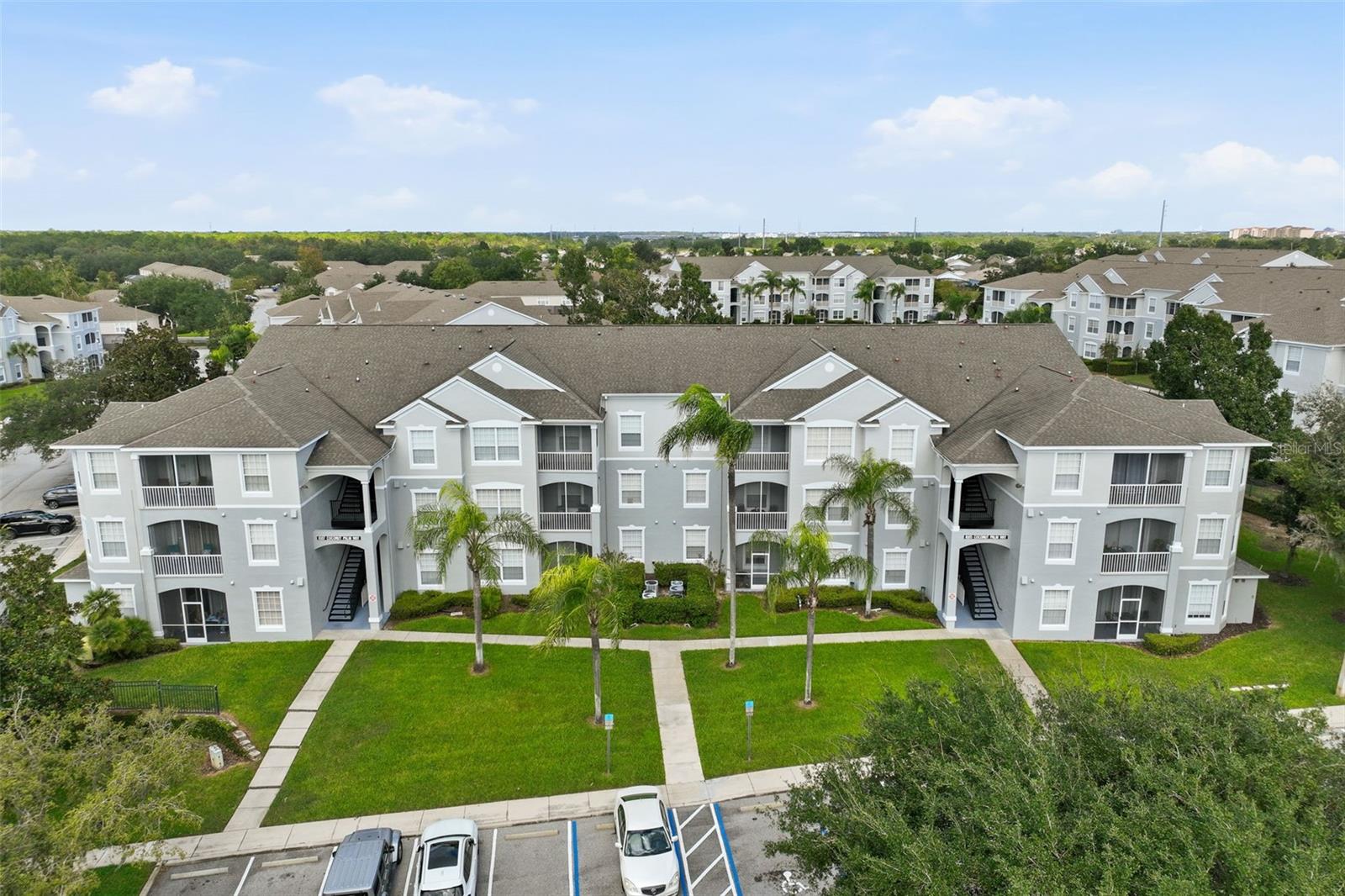 8105 COCONUT PALM WAY, #303, Kissimmee, FL 34747 8105 COCONUT PALM WAY, #303, Kissimmee, FL 34747