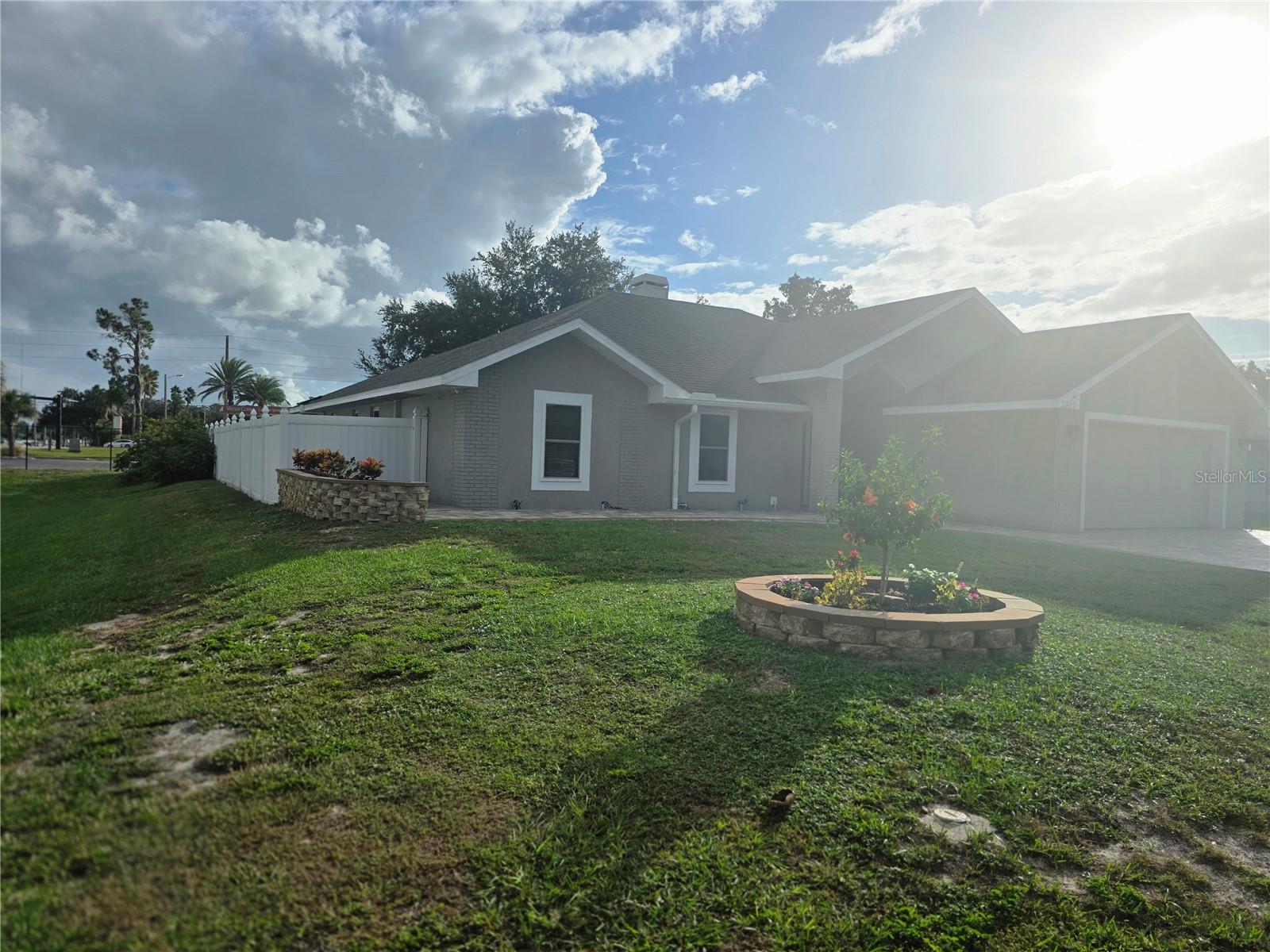 2147 GLEN HEIGHTS PLACE, Lakeland, FL 33813