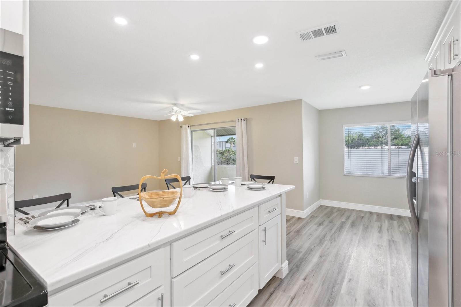 1203 16TH CIRCLE SE, Largo, FL 33771