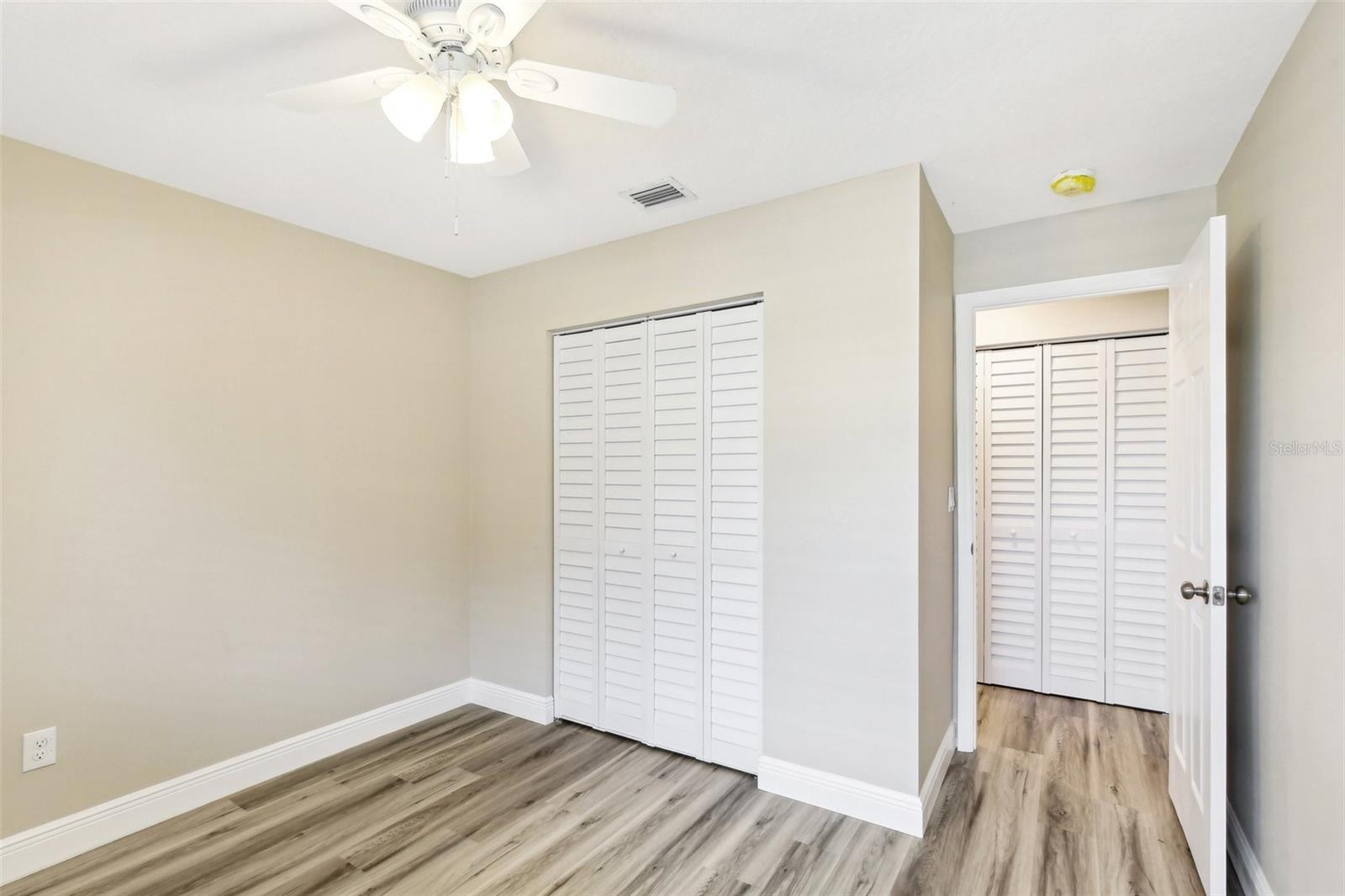 1203 16TH CIRCLE SE, Largo, FL 33771