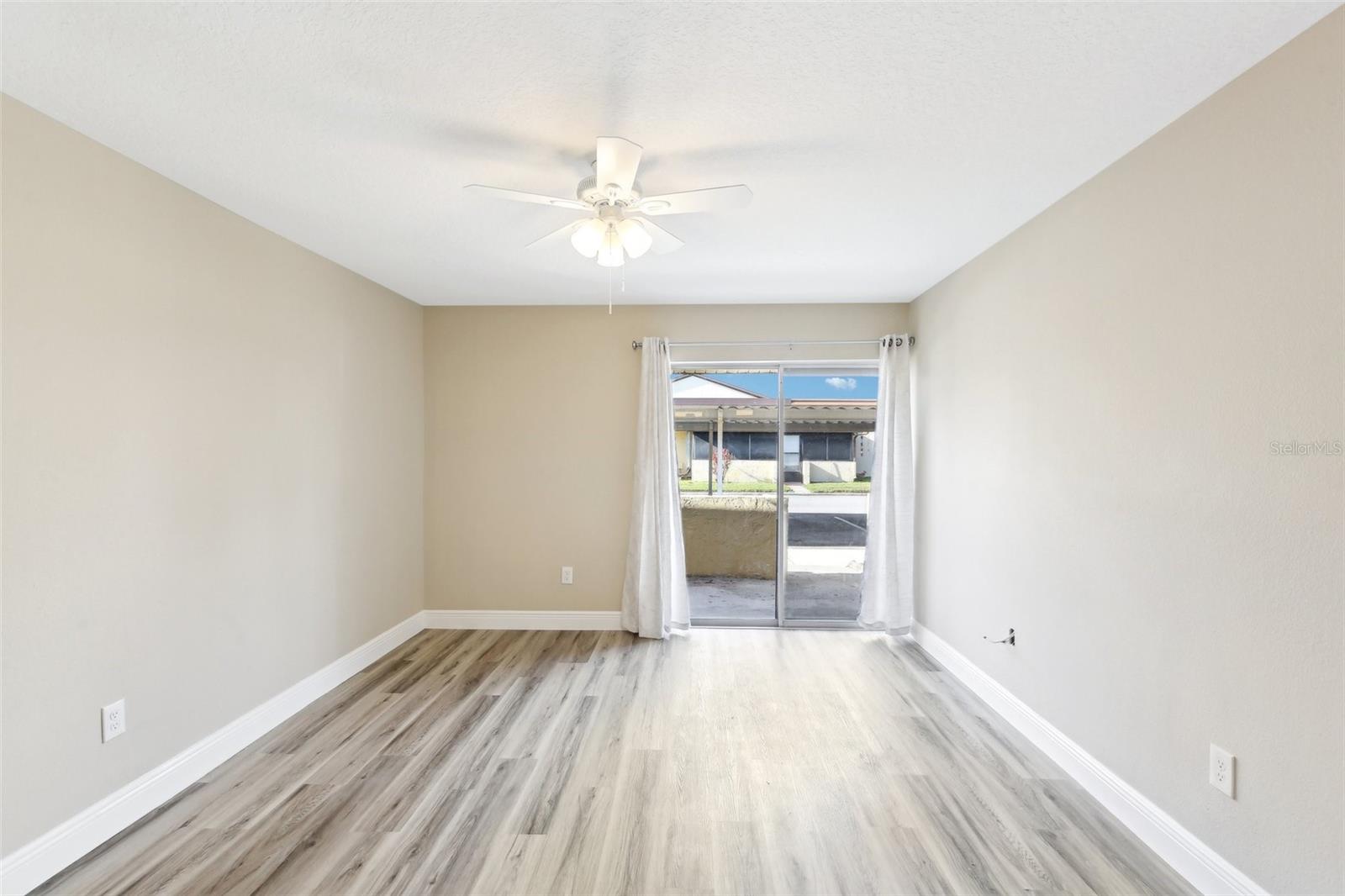 1203 16TH CIRCLE SE, Largo, FL 33771