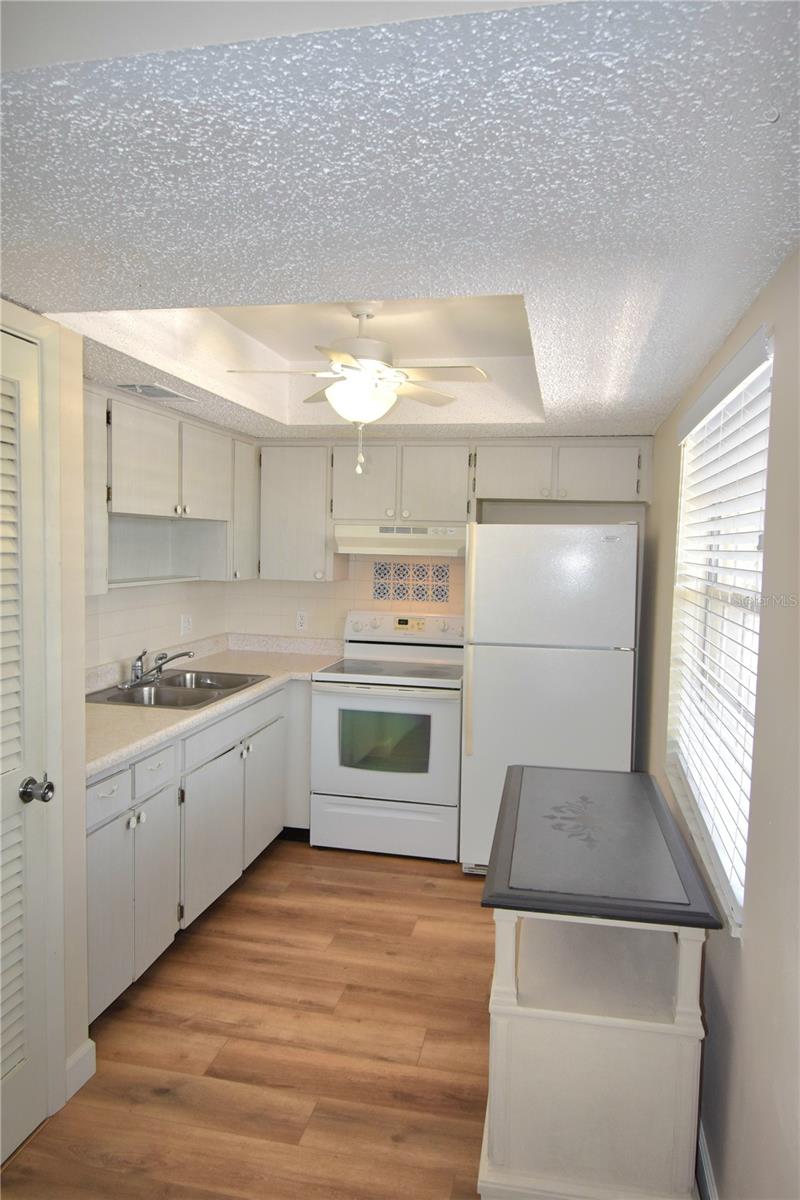 940 VIRGINIA STREET, #304, Dunedin, FL 34698 940 VIRGINIA STREET, #304, Dunedin, FL 34698
