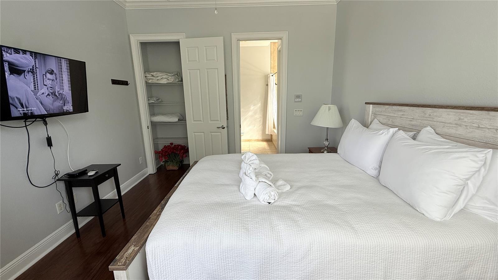 Upstairs Guest Bedroom 1