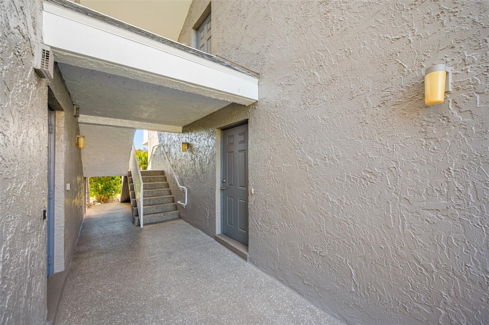 1351 GULF BOULEVARD, #118, Clearwater Beach, FL 33767 1351 GULF BOULEVARD, #118, Clearwater Beach, FL 33767
