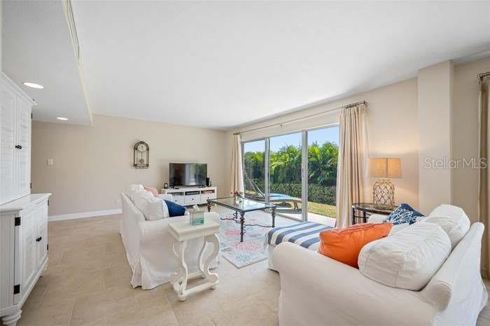 1351 GULF BOULEVARD, #118, Clearwater Beach, FL 33767 1351 GULF BOULEVARD, #118, Clearwater Beach, FL 33767