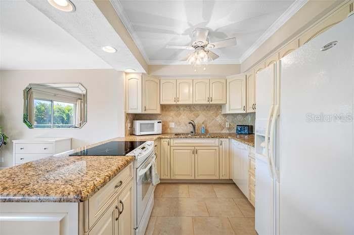 1351 GULF BOULEVARD, #118, Clearwater Beach, FL 33767