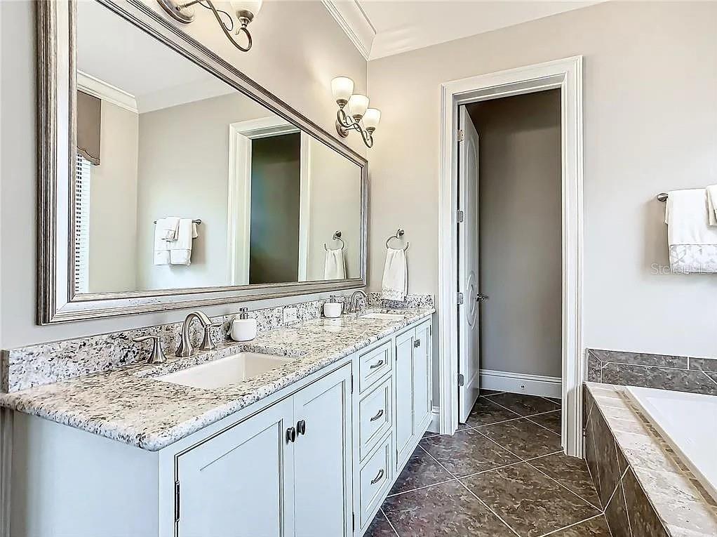 395 MUIRFIELD LOOP, Reunion, FL 34747