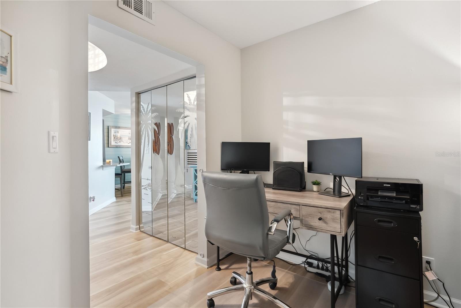 5279 ISLA KEY BOULEVARD S, #212, St Petersburg, FL 33715