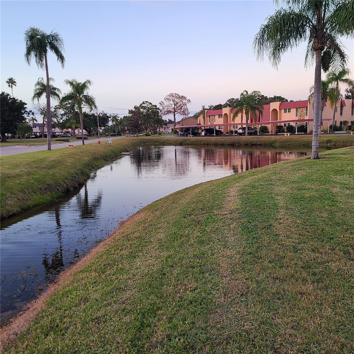 220 BUTTONWOOD CIRCLE, #220, Seminole, FL 33777