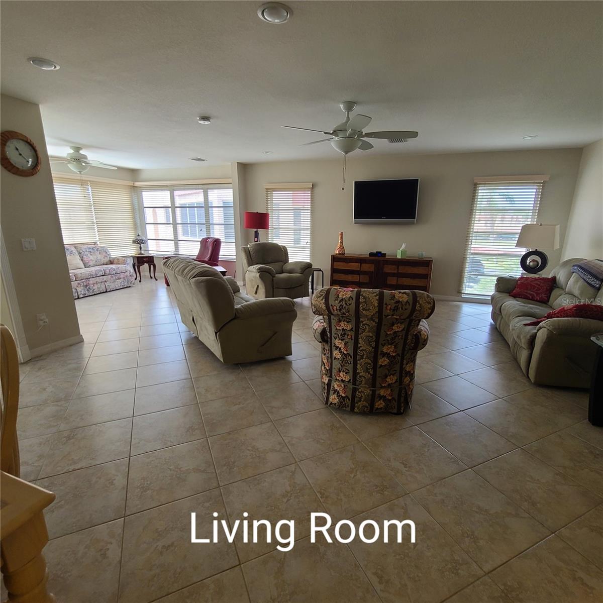 220 BUTTONWOOD CIRCLE, #220, Seminole, FL 33777