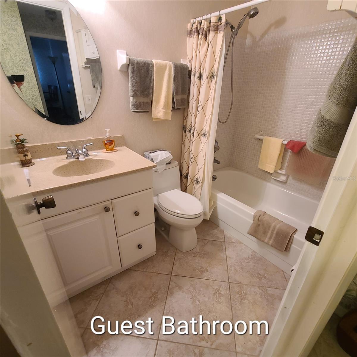 220 BUTTONWOOD CIRCLE, #220, Seminole, FL 33777