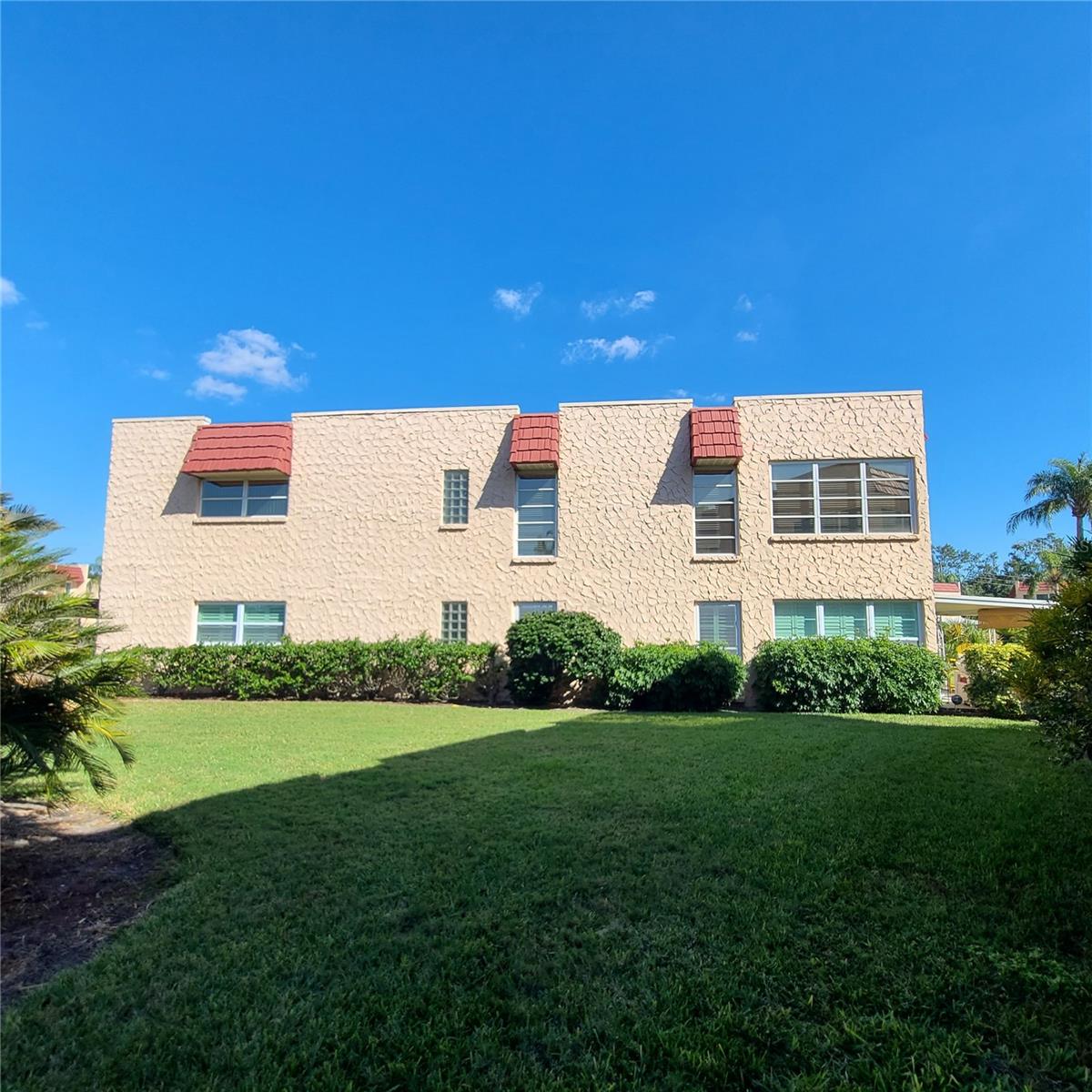 220 BUTTONWOOD CIRCLE, #220, Seminole, FL 33777