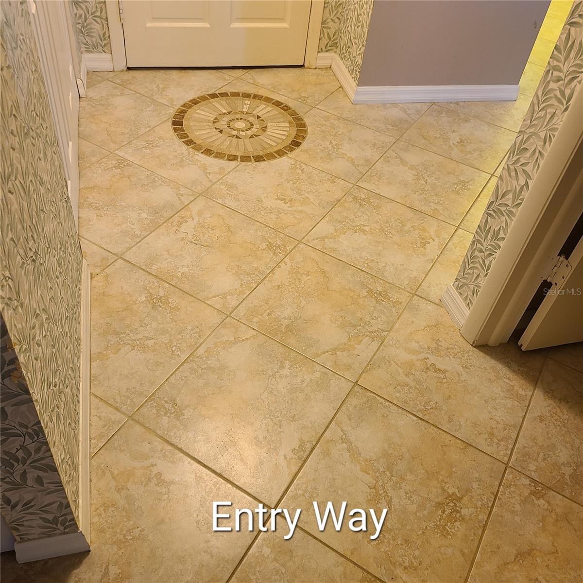 220 BUTTONWOOD CIRCLE, #220, Seminole, FL 33777 220 BUTTONWOOD CIRCLE, #220, Seminole, FL 33777