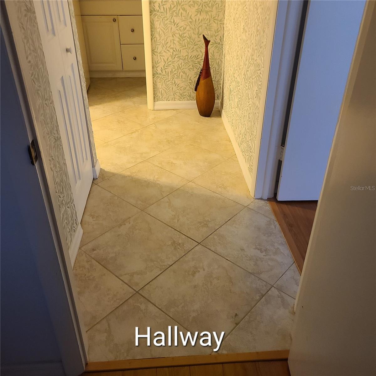 220 BUTTONWOOD CIRCLE, #220, Seminole, FL 33777