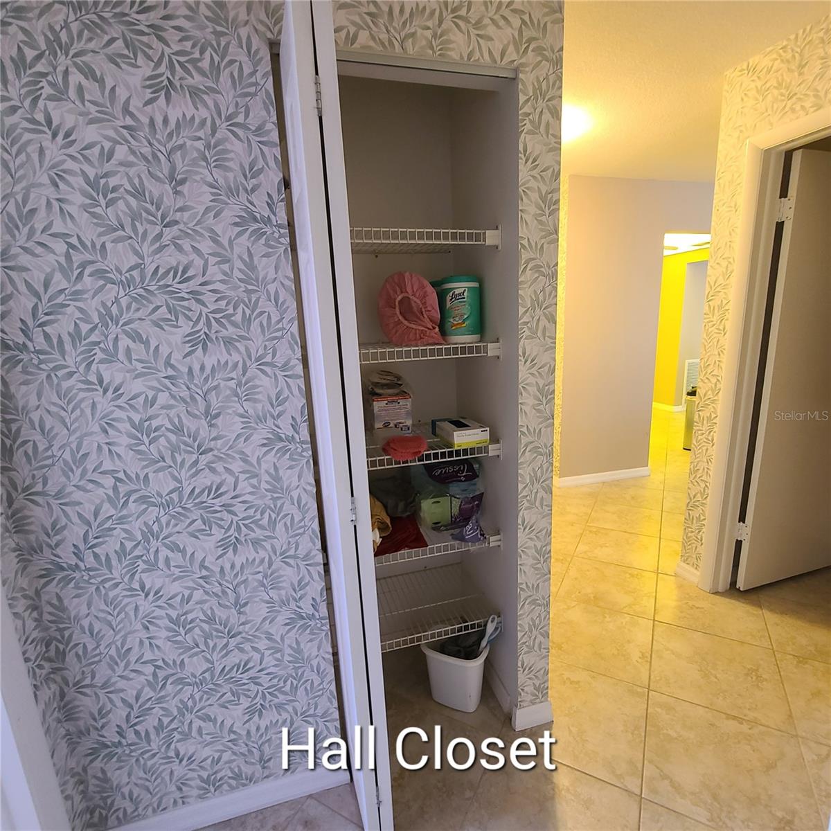 220 BUTTONWOOD CIRCLE, #220, Seminole, FL 33777