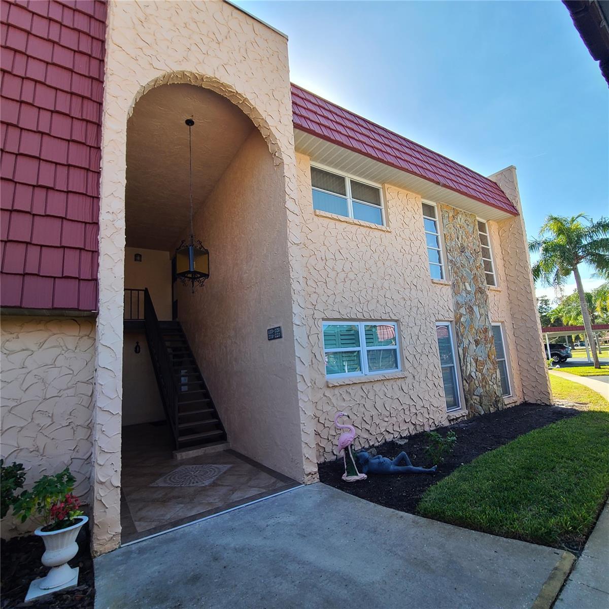 220 BUTTONWOOD CIRCLE, #220, Seminole, FL 33777 220 BUTTONWOOD CIRCLE, #220, Seminole, FL 33777