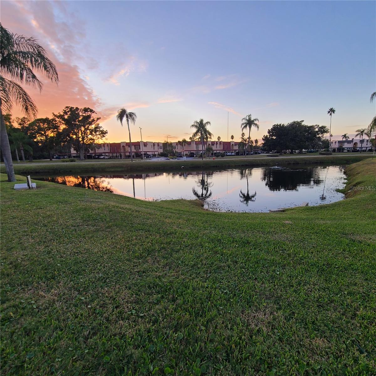 220 BUTTONWOOD CIRCLE, #220, Seminole, FL 33777