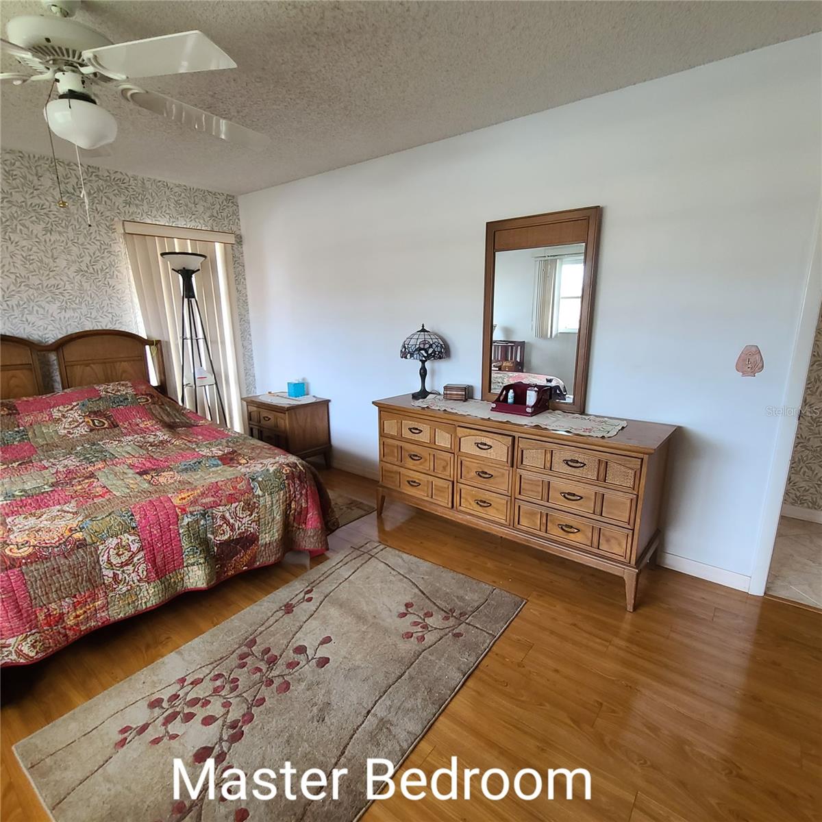 220 BUTTONWOOD CIRCLE, #220, Seminole, FL 33777